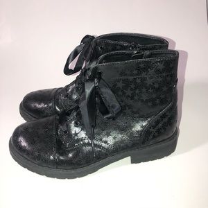 Steve Madden Star Ankle Boots